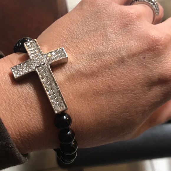 Cross Handmade Rhinestone Bracelet - Picture 2 of 4
